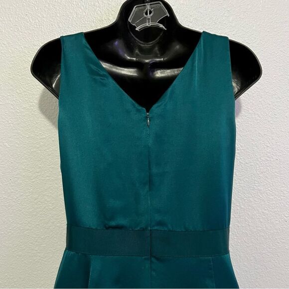 Banana Republic Silk Jewel GREEN V Neck Sleeveless Wrap Front Ruffle Dress 2 P - Picture 6 of 16